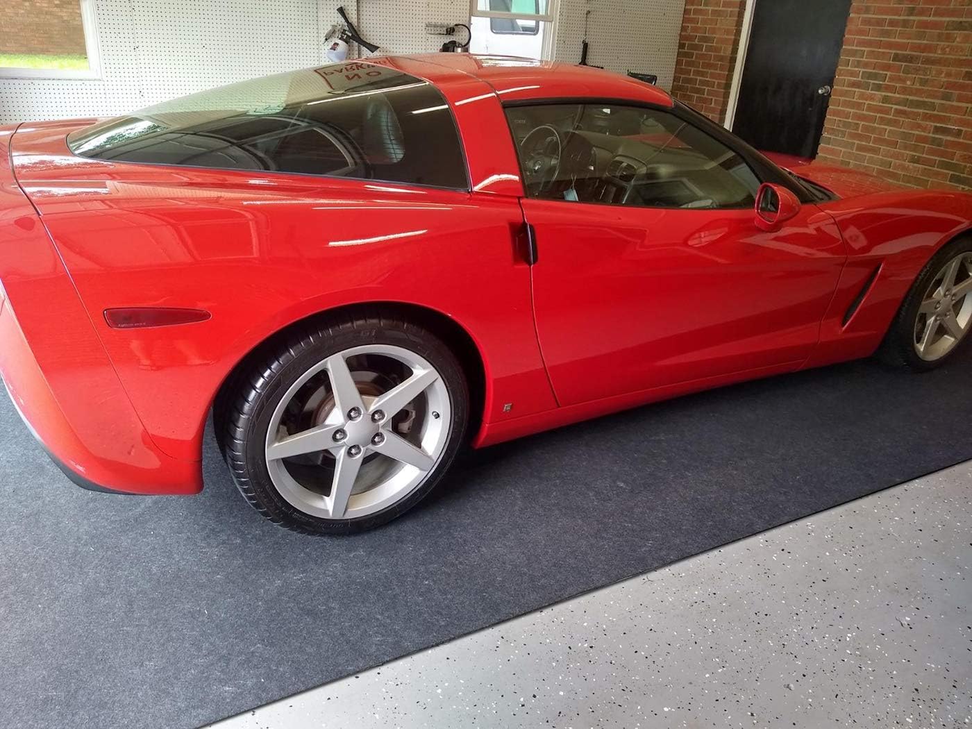 Garage Floor Mat，Absorbent Oil Mat—Floor Mat for Golf Carts,Motorcycles，Protect Garage and Shop Floor Surface，Absorbent Felt and Leak-Resistant Anti-Slip Backing，Reusable/Washable (7'6" x 17")