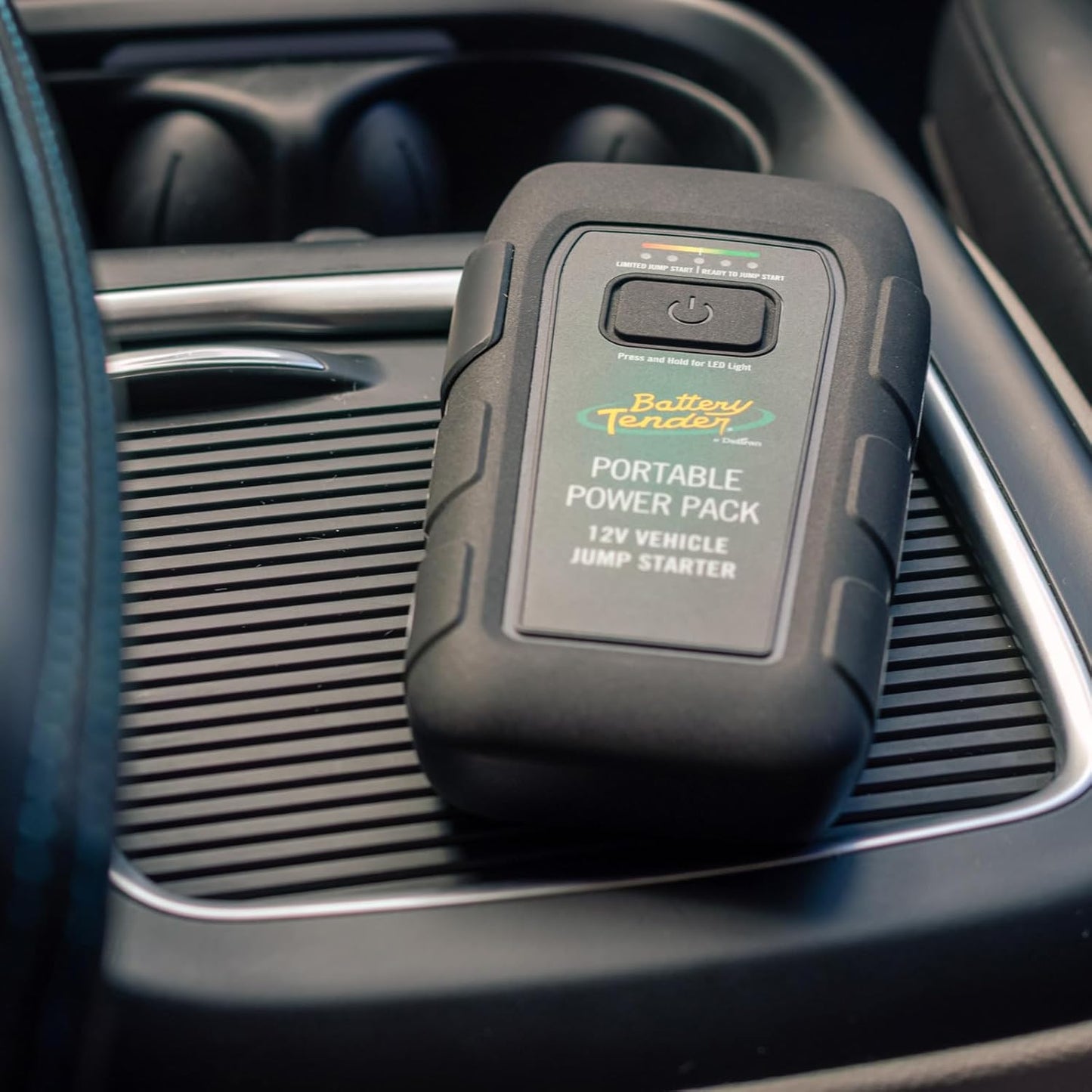 Battery Tender 600 AMP Lithium Jump Starter for 12V Batteries in Gas and Diesel Engines Up to V6-6400mAh Portable Emergency Power Station - 030-1000-WH