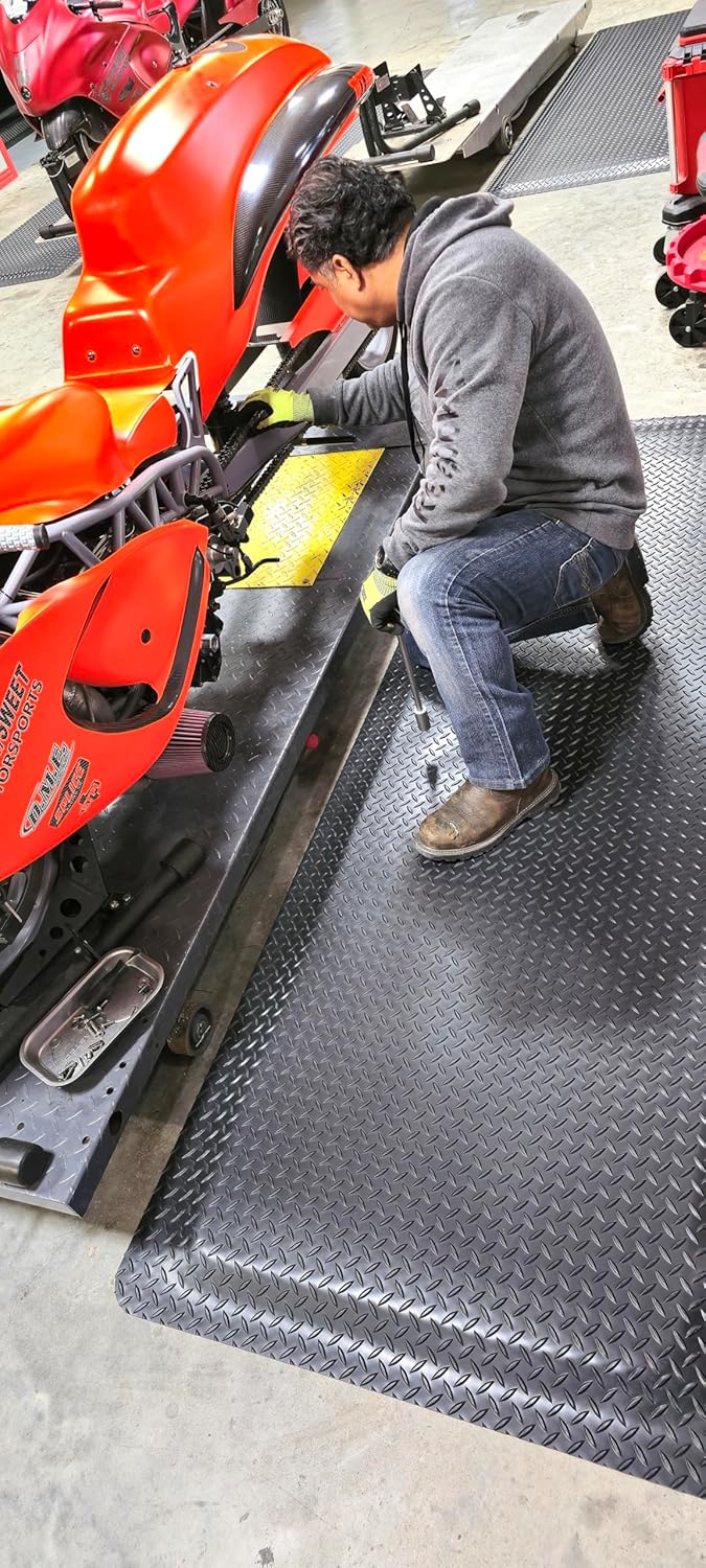 Rhino Mats, American Classic Diamond Anti-Fatigue Mats, Industrial Ergonomic Comfort Standing Mat for Work, Home, Garage, Office, Kitchen or Anywhere (Black 9/16" Thick, 4 FT. x 17 FT.)