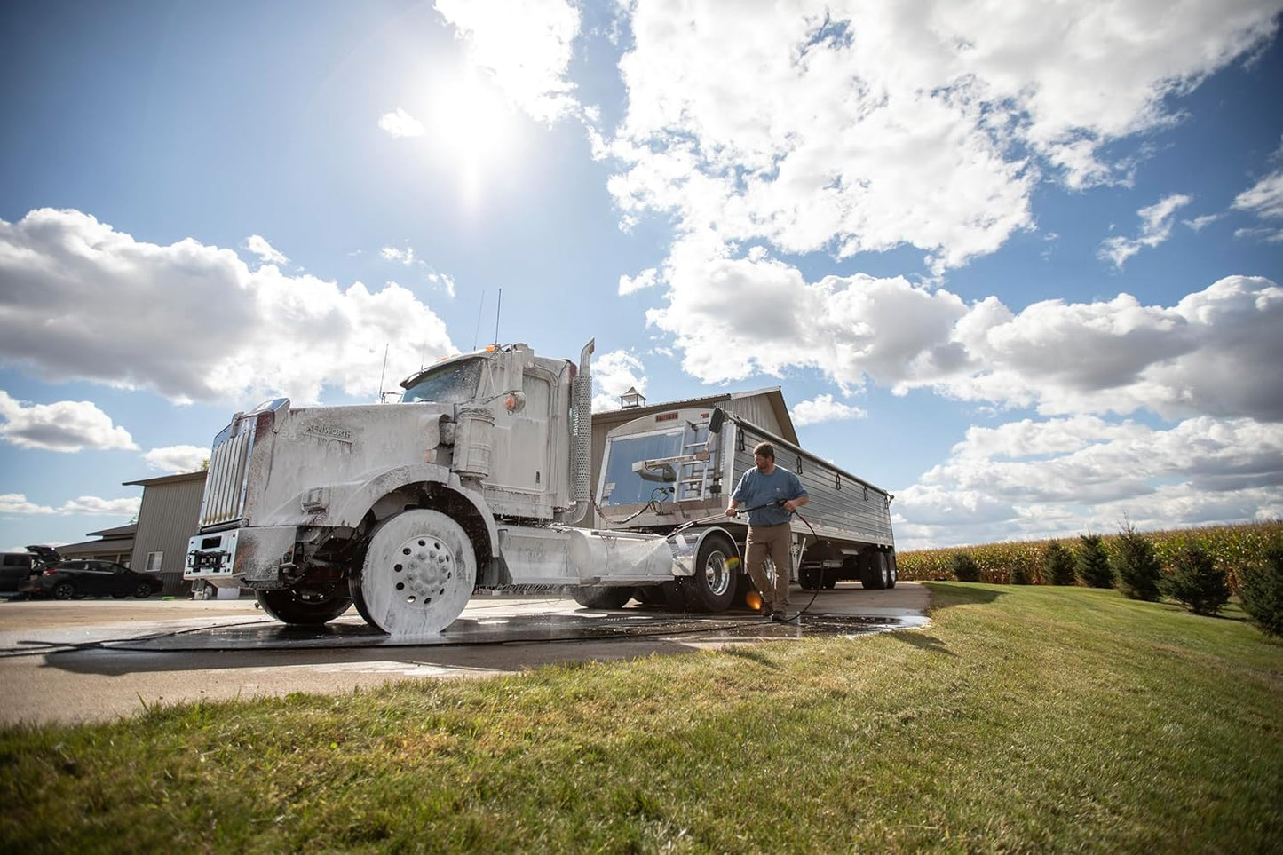 Truck & Trailer Wash (5 gal) Car Wash for Trucks, Trailers, RVs, Buses, Heavy Equipment (5 gal / 640 fl oz)